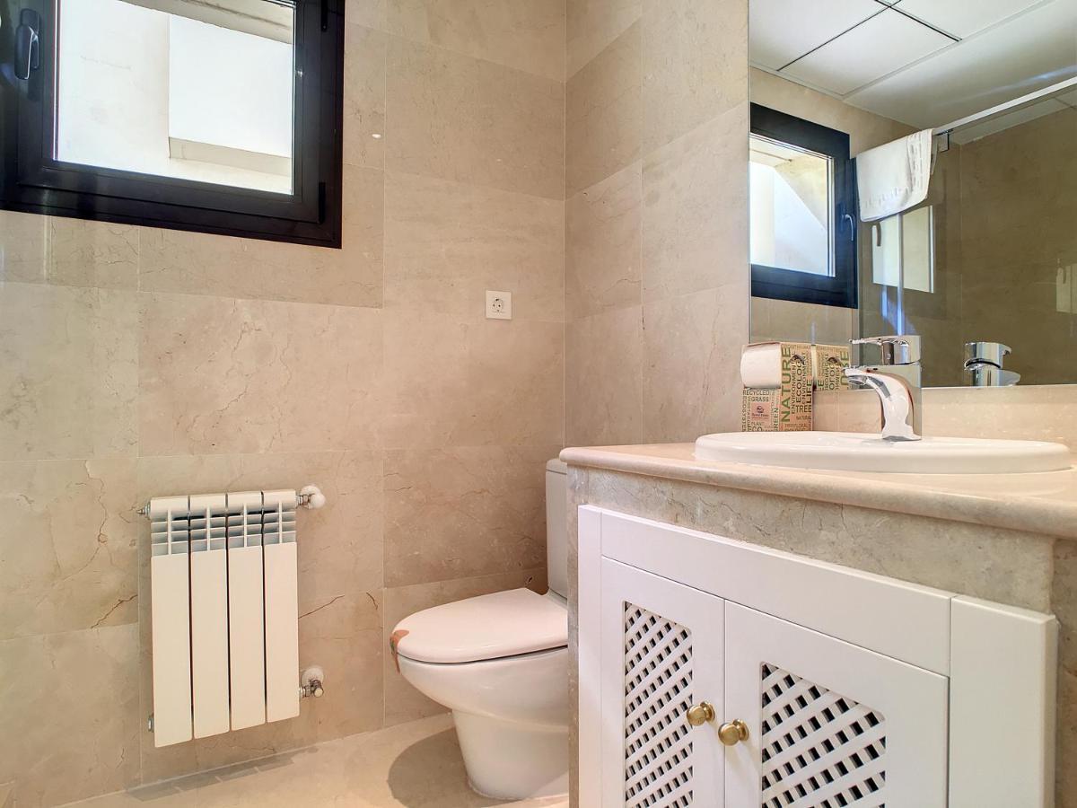 Roda Golf Singapore Apartment - 8109 Luaran gambar